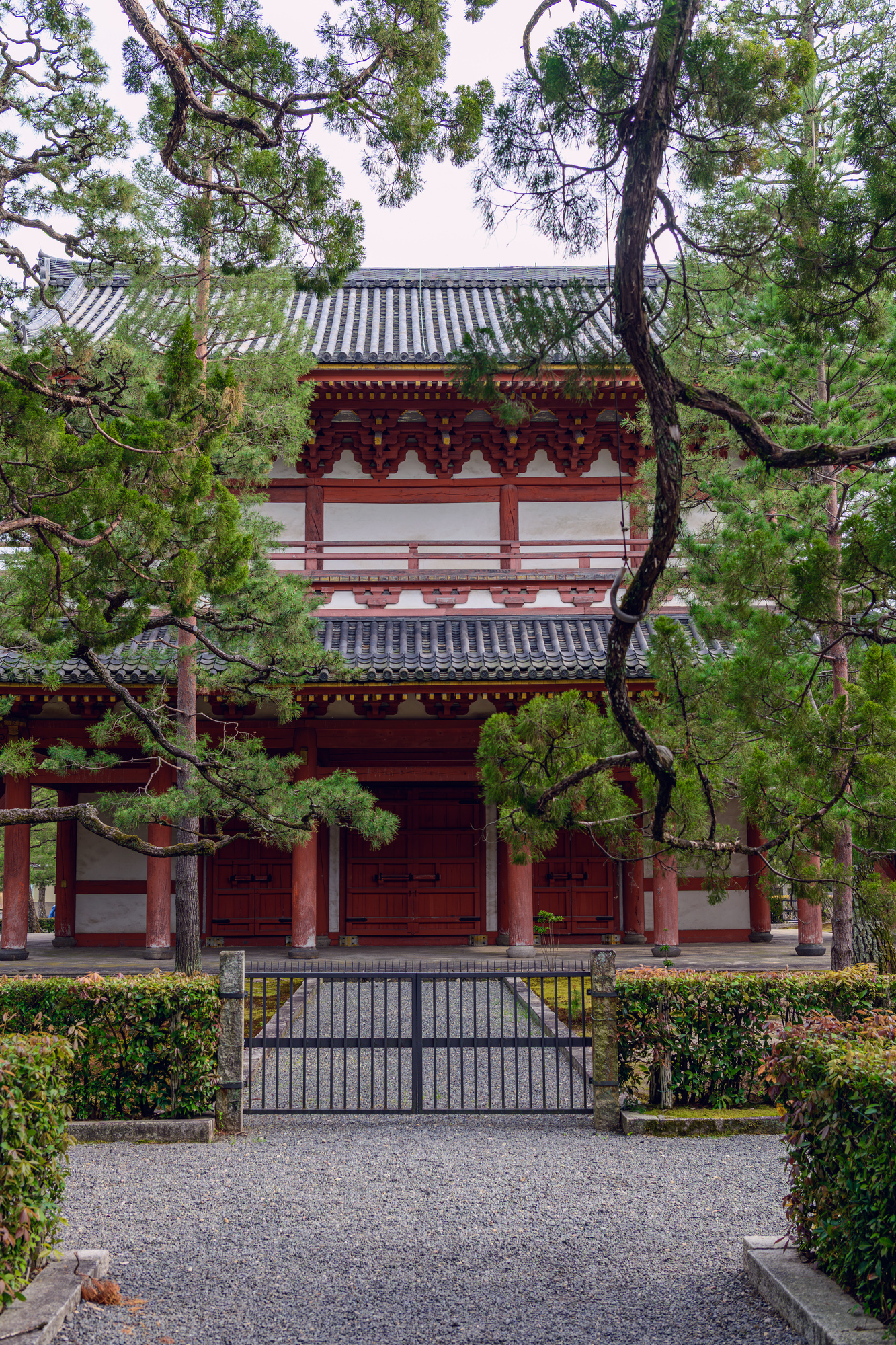 大徳寺の三門・金毛閣を正面から見た様子