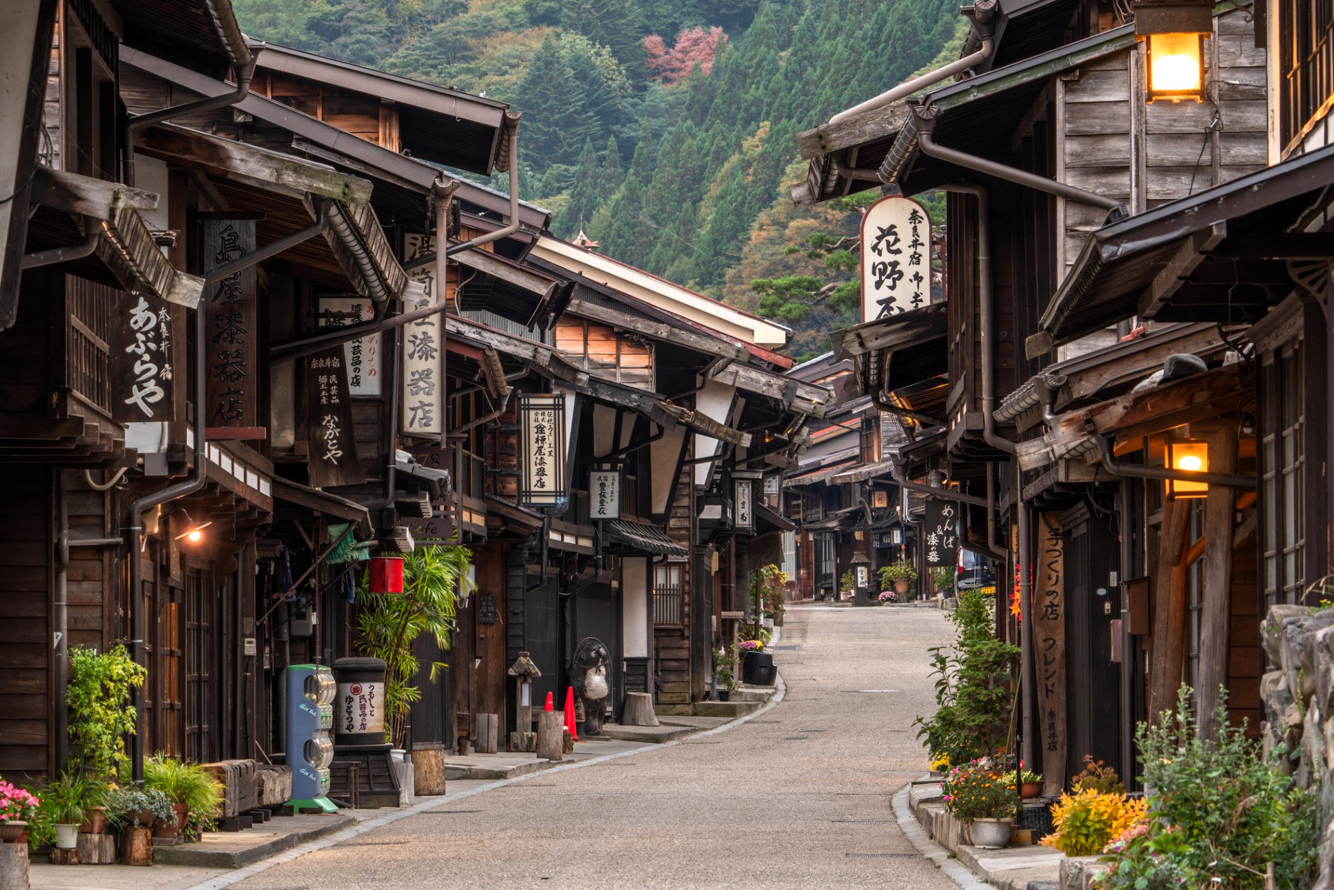 奈良井宿 木曽の宿場町の町並み